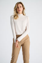 EN EXCLUSIVITÉ DANS NOS CONCEPT STORES: Pantalon camel longueur 7/8