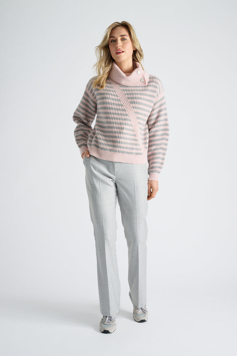 Pantalon gris modèle bootcut