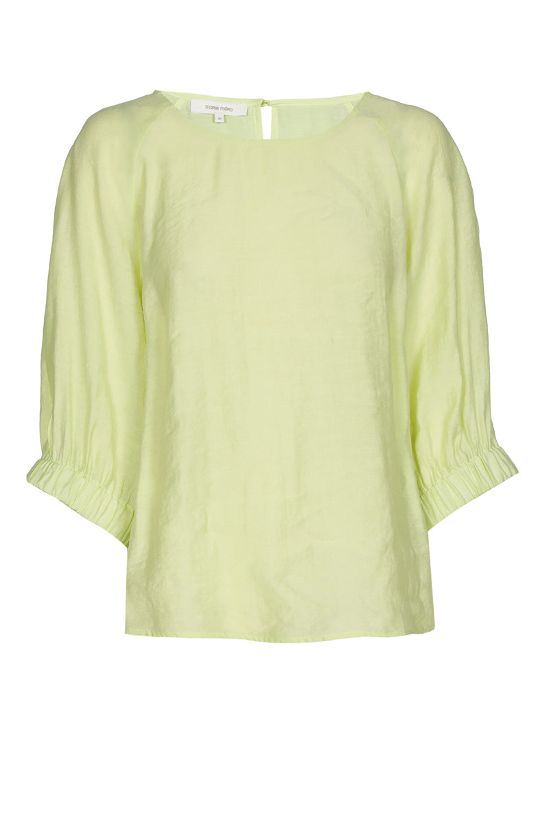 Lime-colored blouse with three-quarter sleeves and elasticated finish