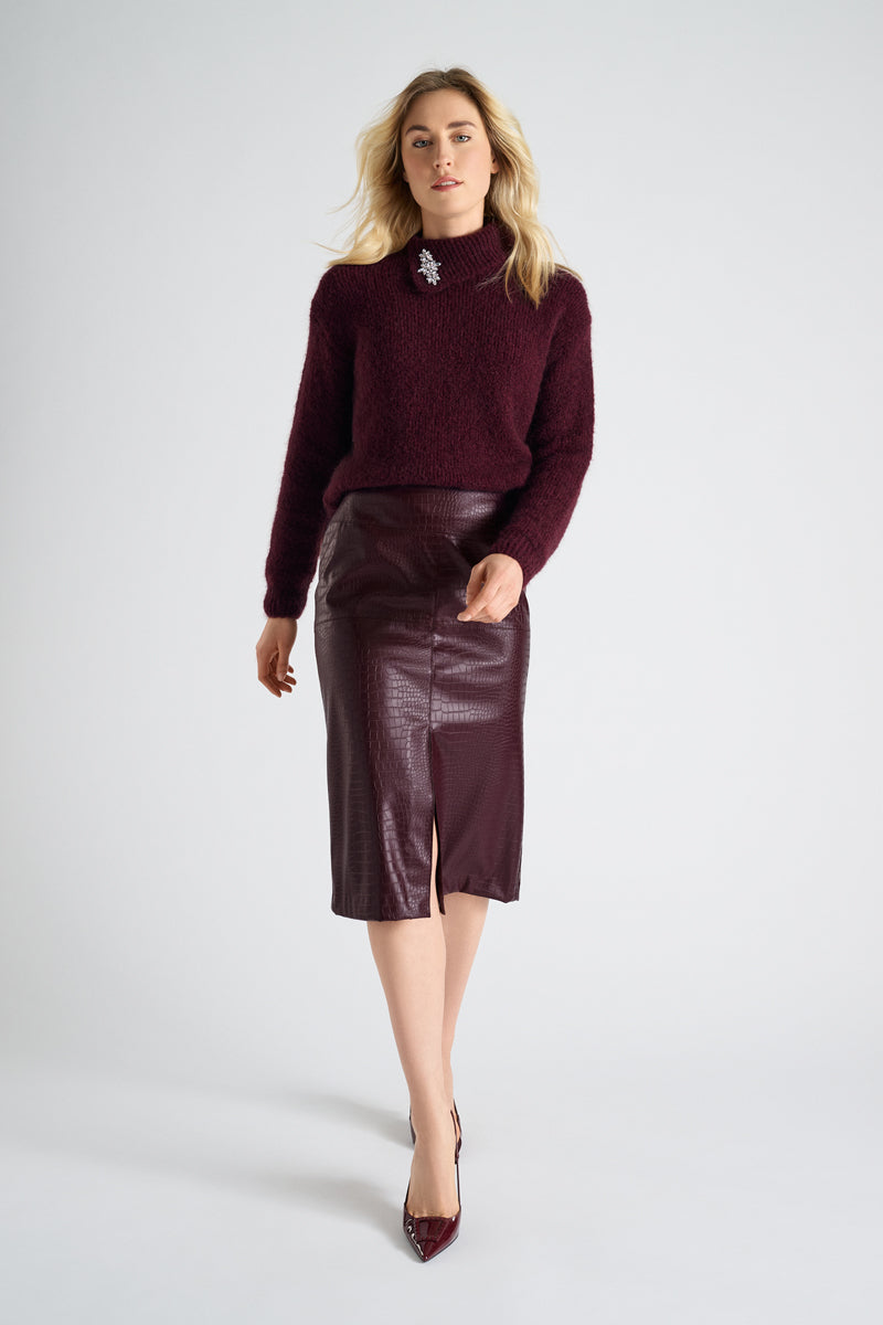 Bordeaux rok in leder look met croco motief