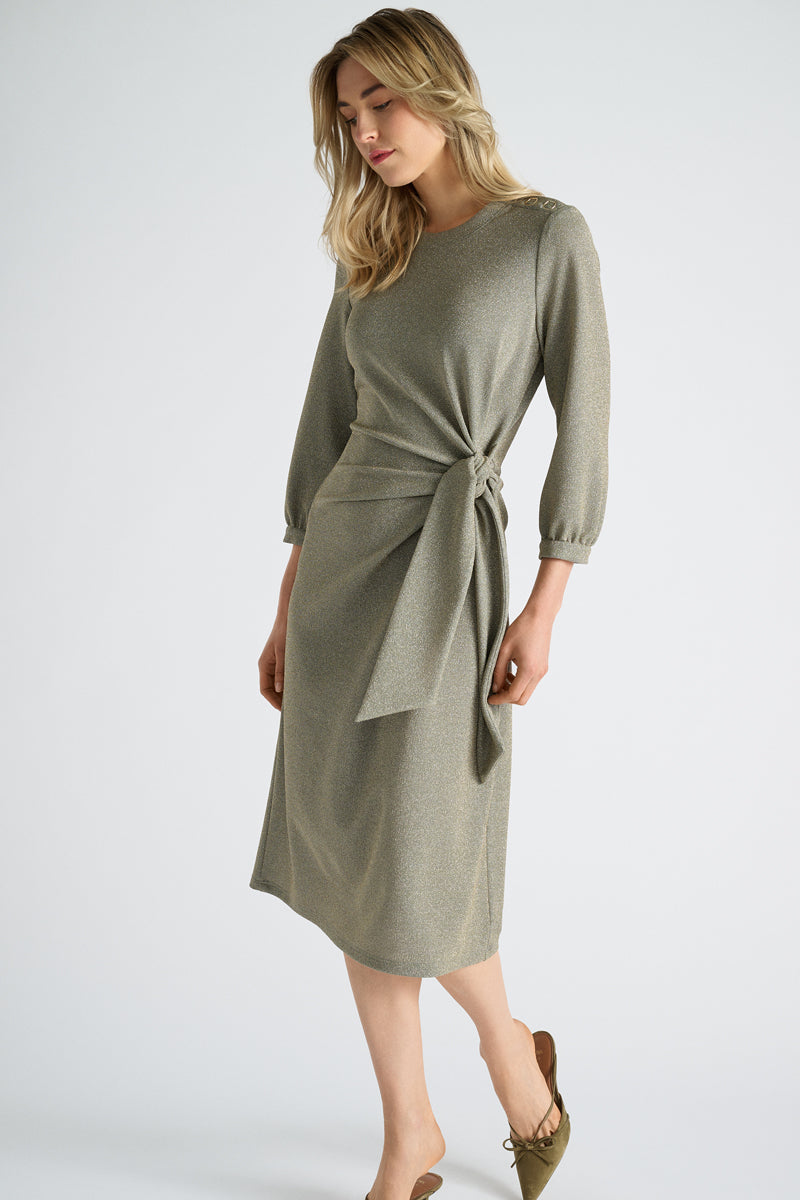 Robe verte avec lurex et nœud à la taille