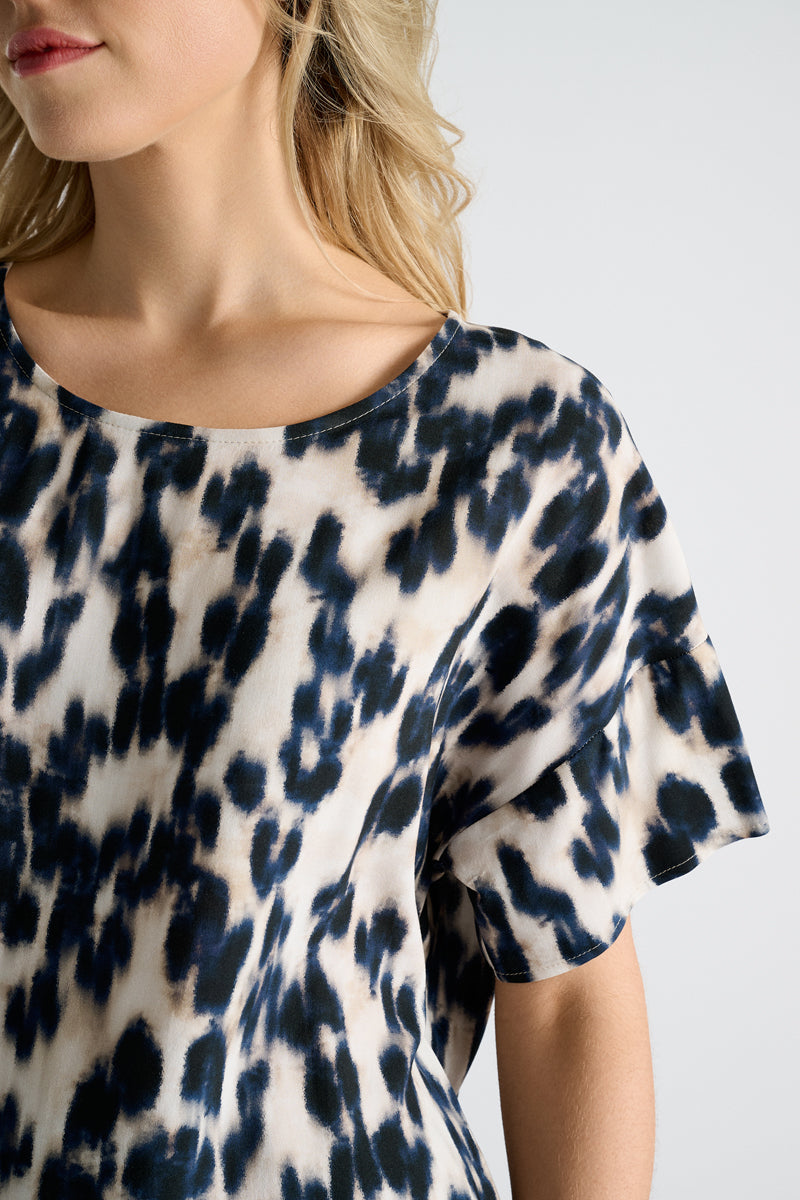 Bloes met ronde hals en driekwartmouw in dierenprint