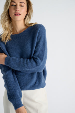 Pull bleu à col rond en alpaga