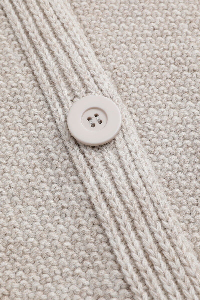 Cape en vison avec boutons