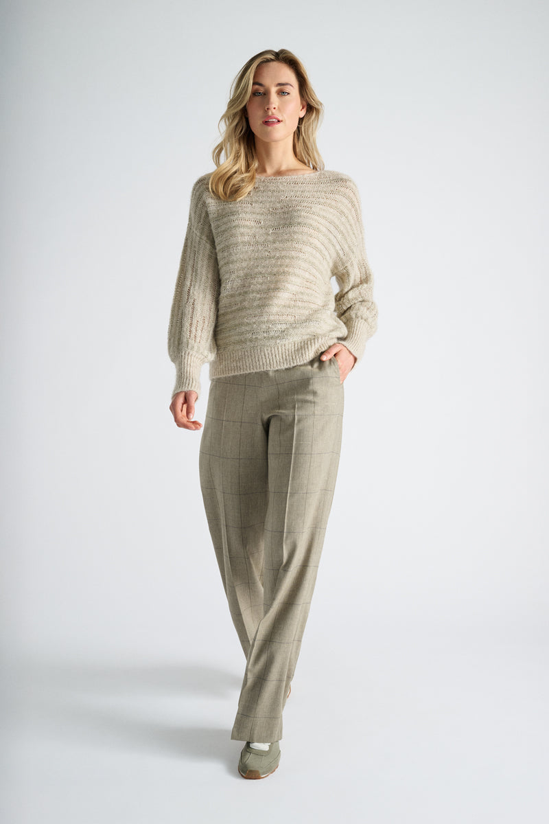 Pull beige avec rayures en lurex doré