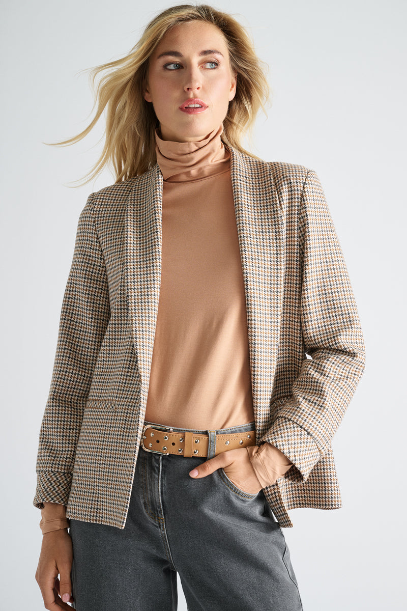 Lederen riem in cognac met metalen noppen