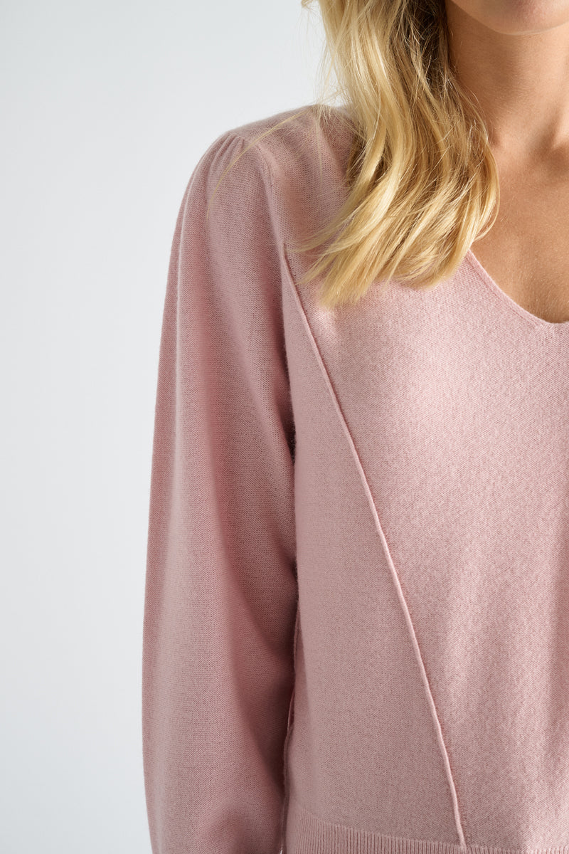 Licht roze pull met v-hals