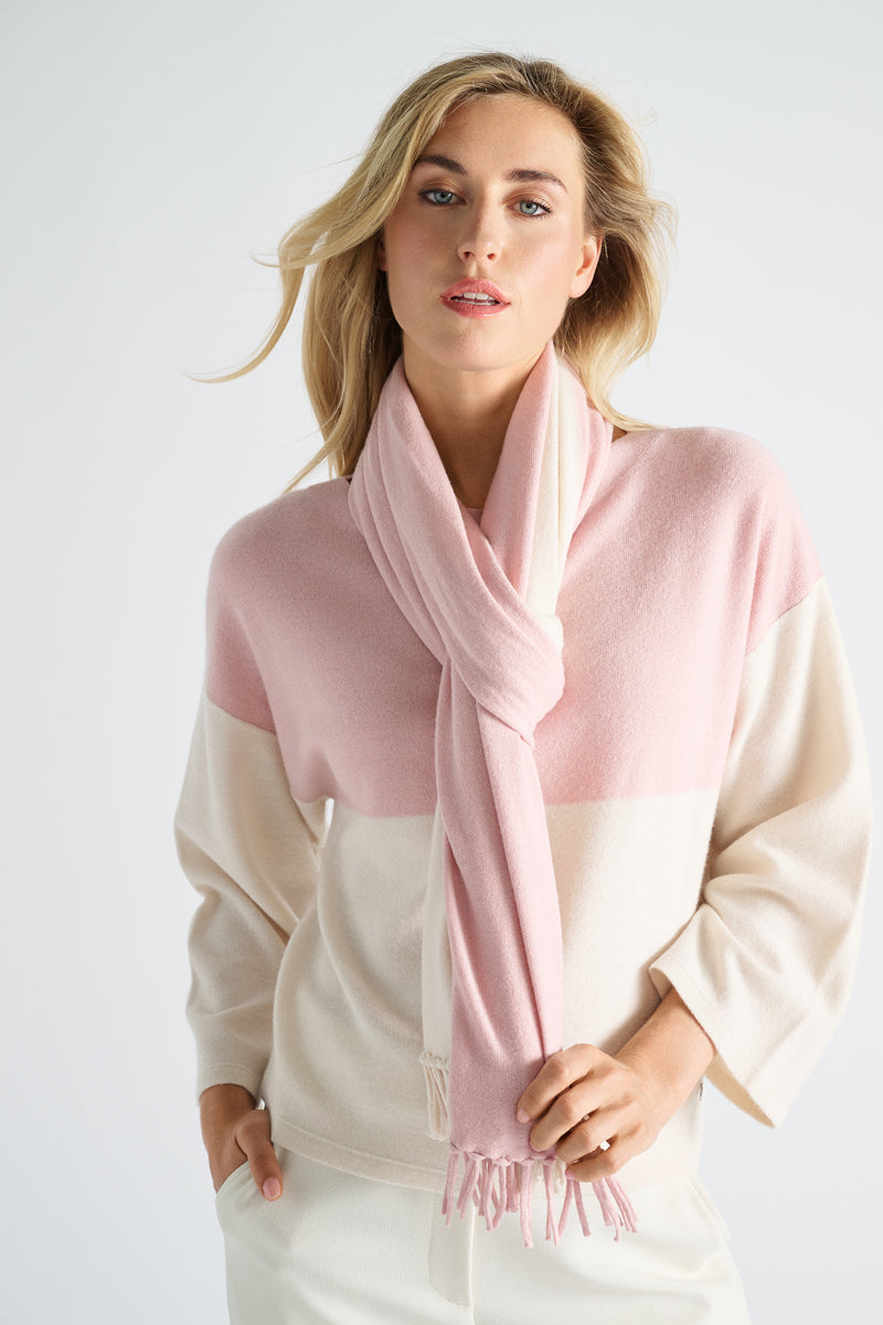 Pull met horizontale streep in ecru en roze