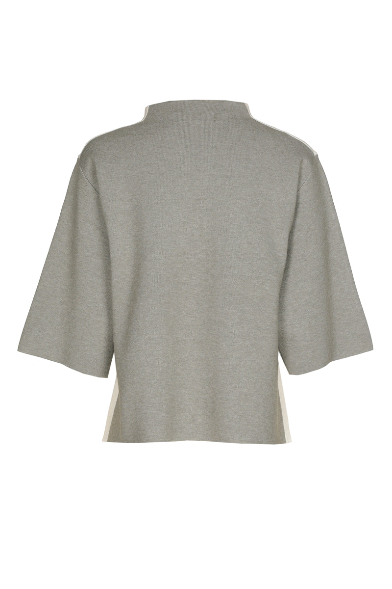 Olijfkleurige pull met contrastboorden