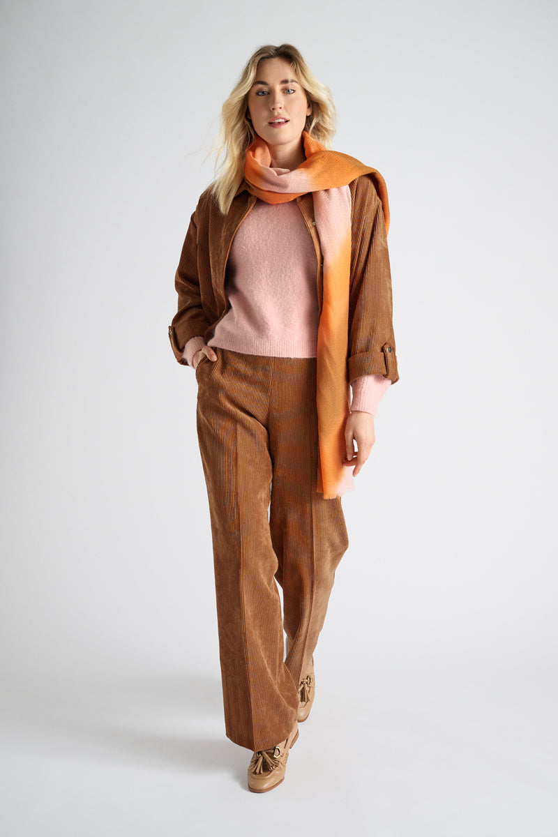 Wollen sjaal in oranje en camelkleuren