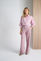 Broek in roze met comfortabele elastiek achteraan de taille