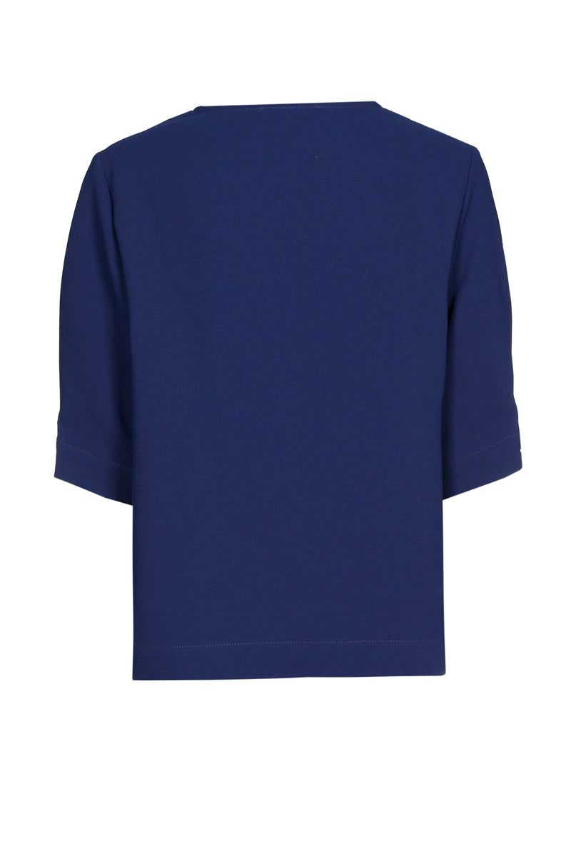Blauwe bloes met V-hals en mooi afgewerkte mouw