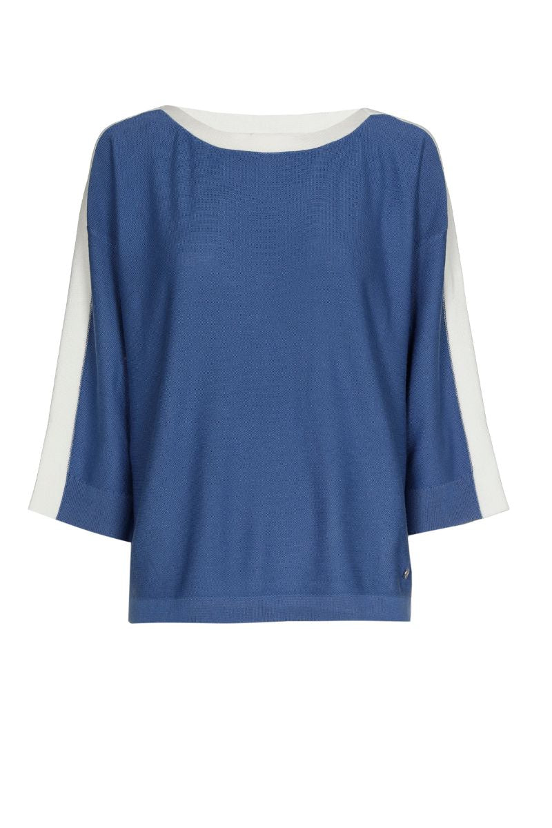 Blauwe pull met boothals en ecru boorden