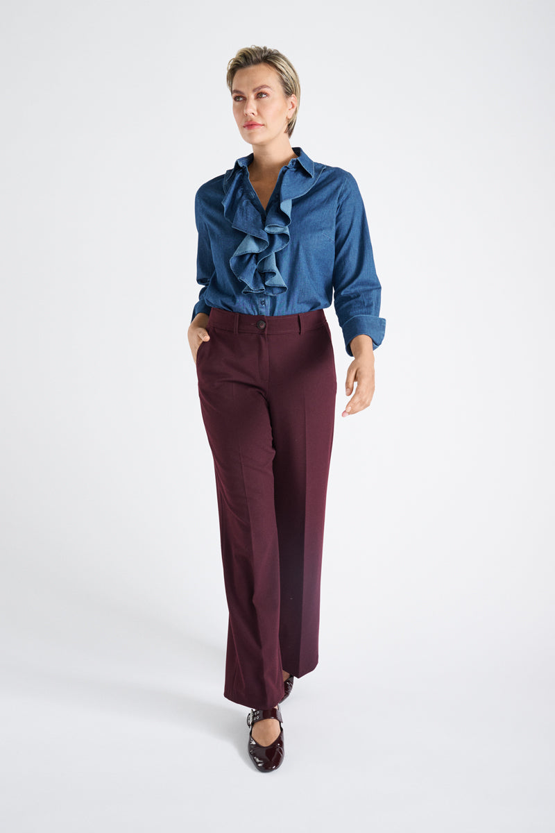 Straight long burgundy fluid pants 