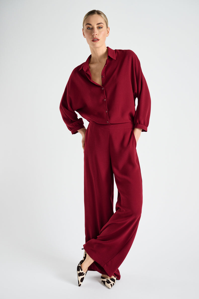 Soepele lange wijde bordeaux broek