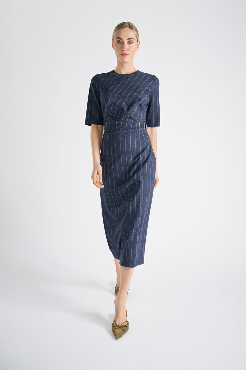 Robe midi marine ceintrée rayée