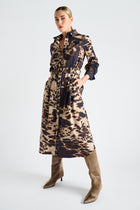 Getailleerde hemdsjurk met print