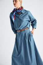 Recht en soepel denim hemd