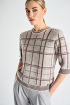 Bruine alpaca trui met ruitenpatroon
