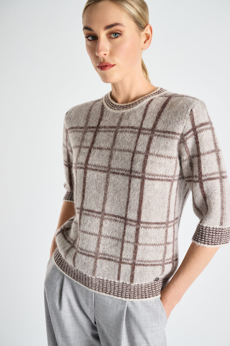 Bruine alpaca trui met ruitenpatroon