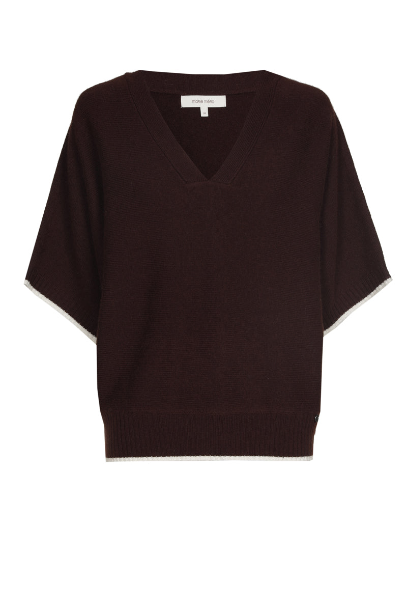 Wide trimmed v-neck sweater with three quarter sleeve