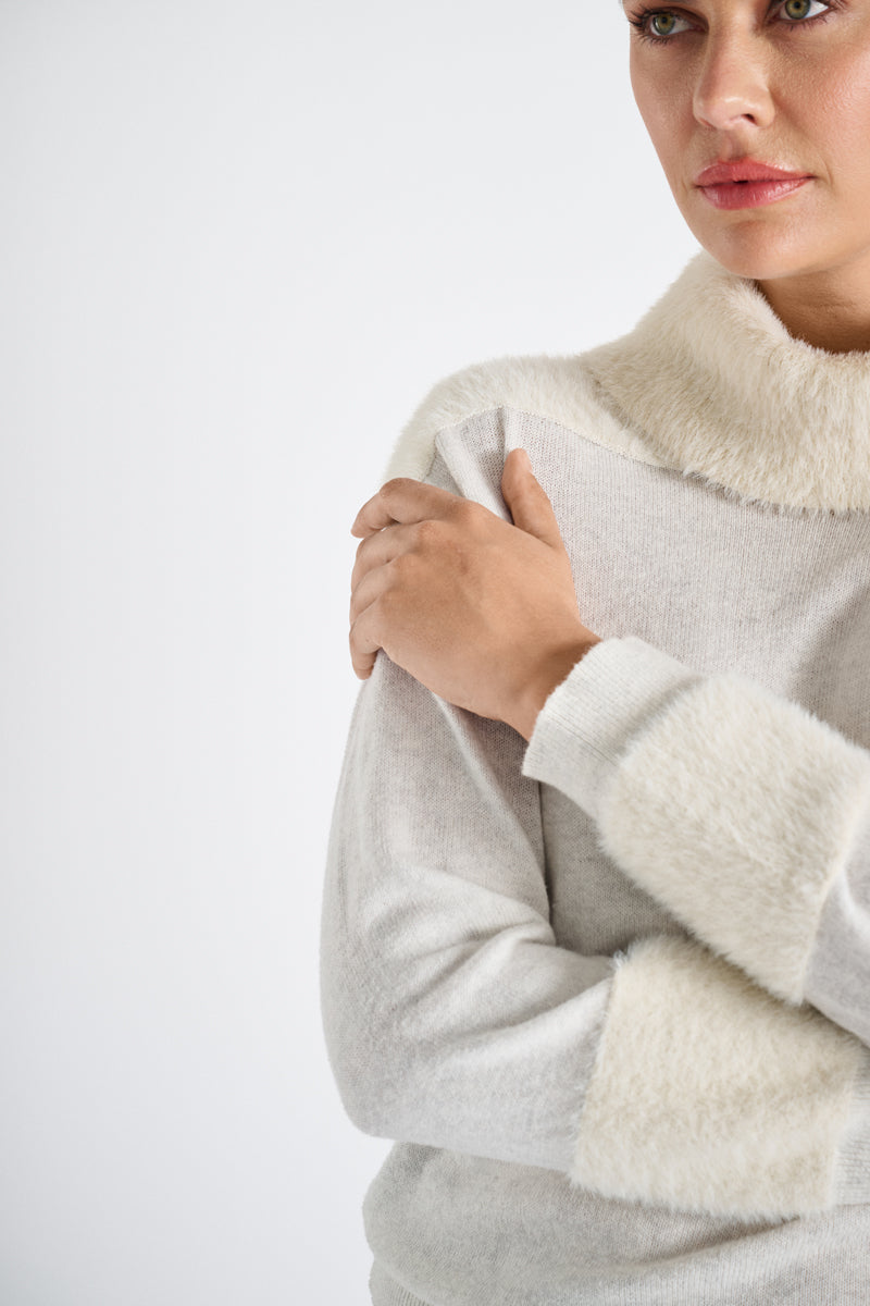 Wollen trui met harige afwerking