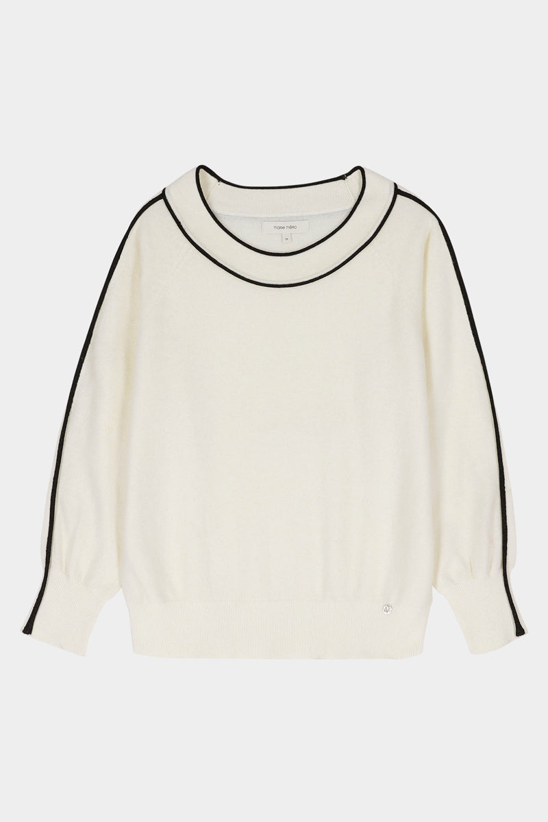 Fine ecru wool-cashmere sweater with black piping