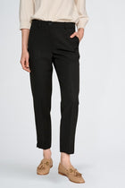7/8 broek in zwart met rits vooraan en knoopsluiting