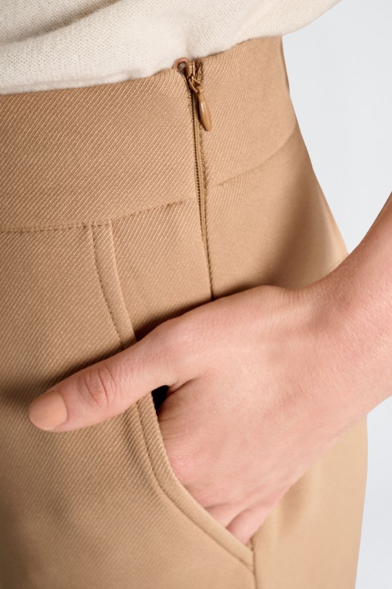Wijde camel broek met rits opzij